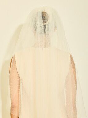 Vintage 90s Vera Wang Short Veil